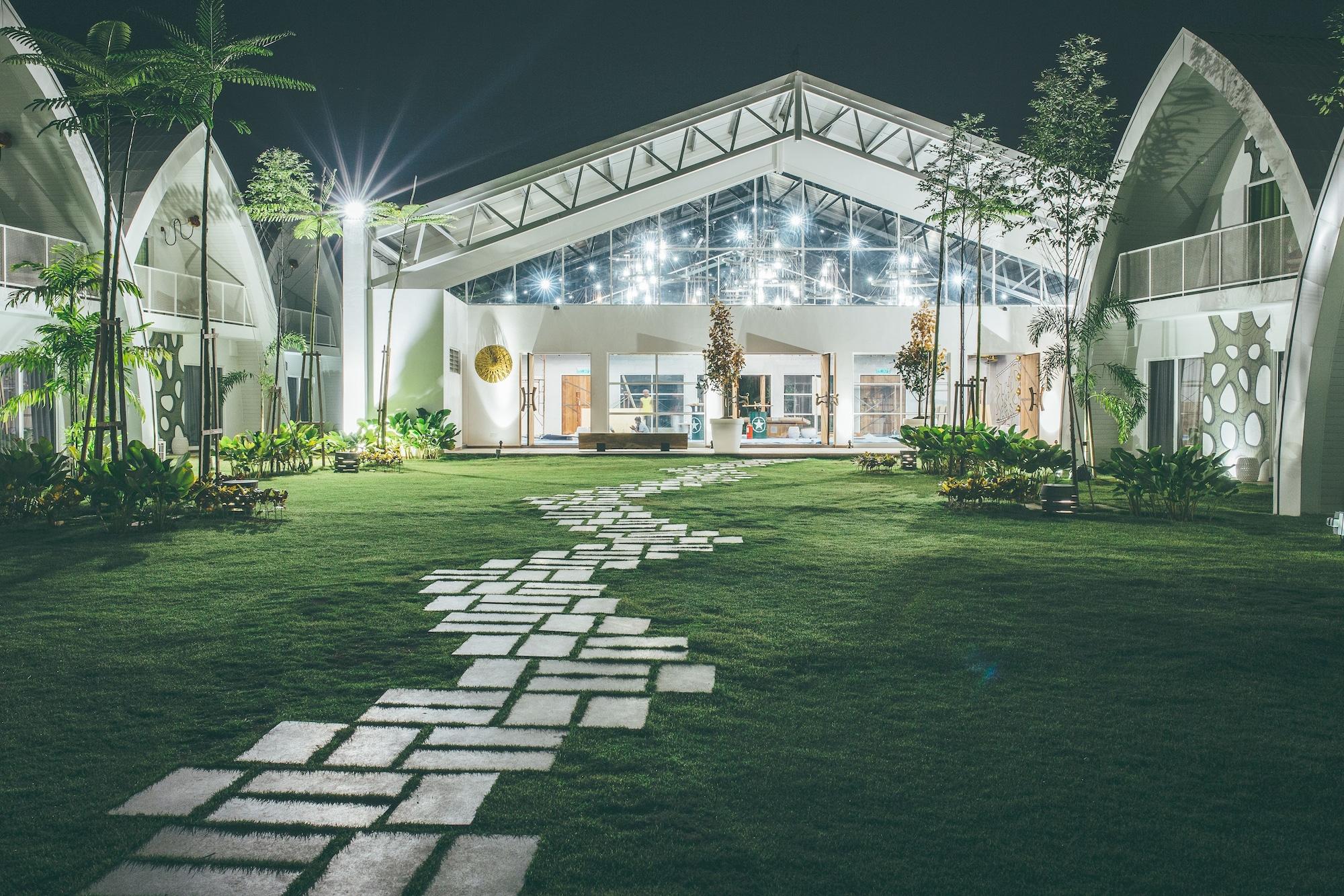 Dash Box Hotel Cyberjaya Exterior photo