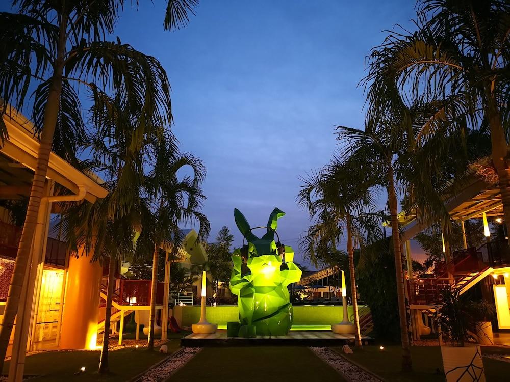 Dash Box Hotel Cyberjaya Exterior photo