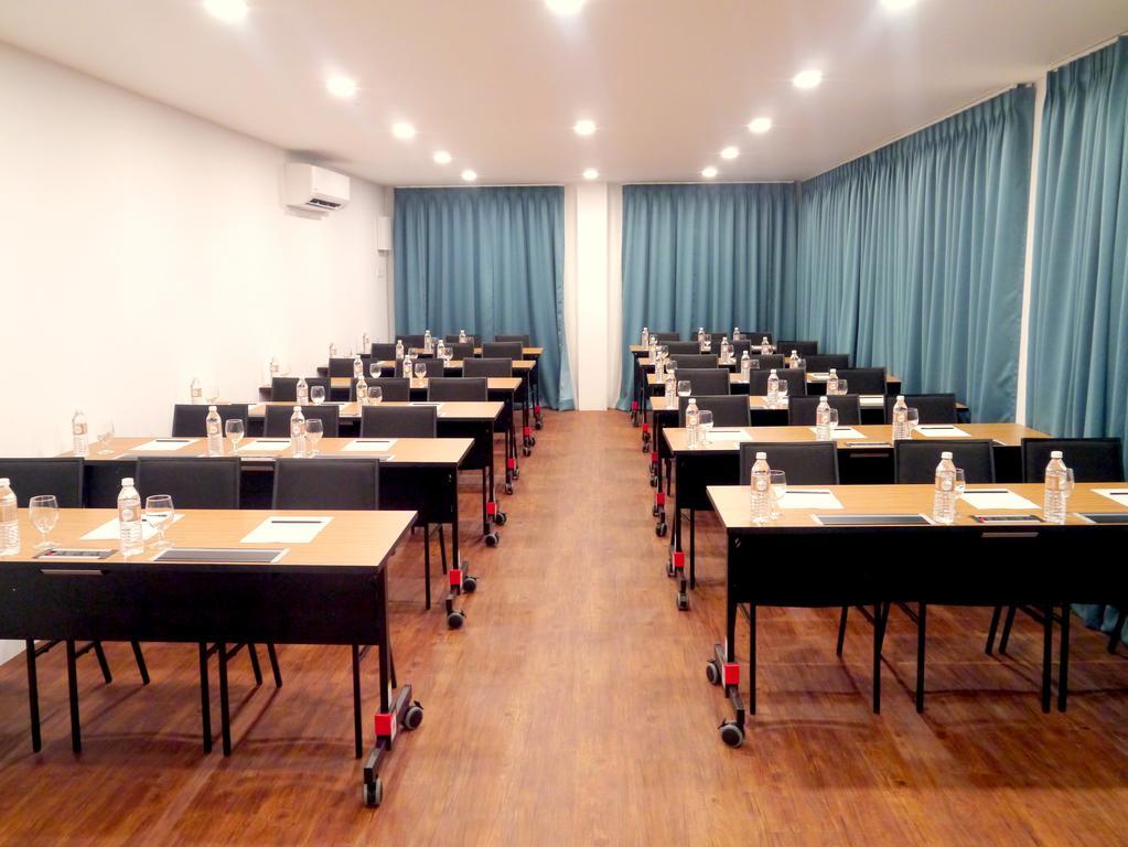 Dash Box Hotel Cyberjaya Exterior photo