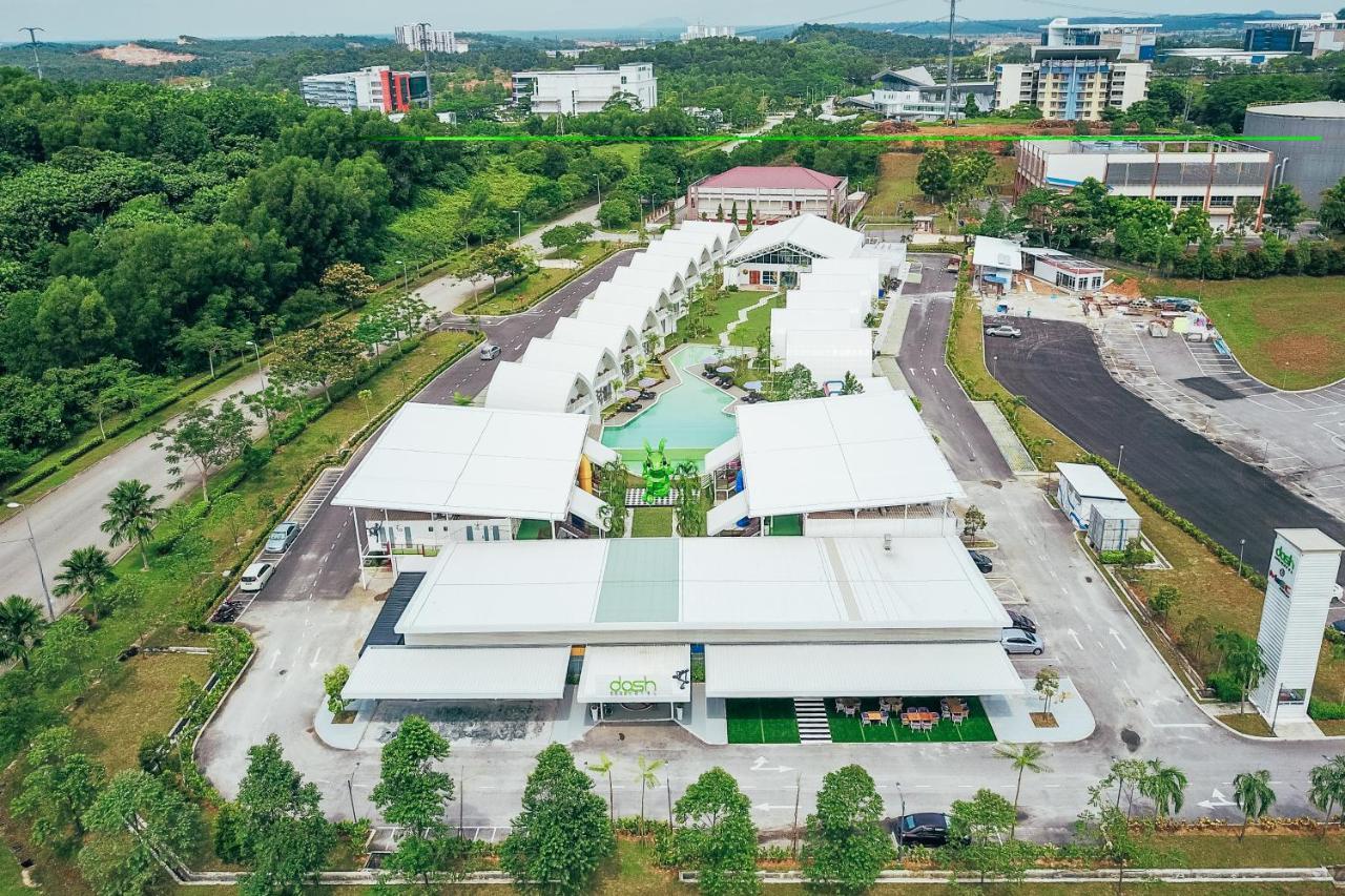 Dash Box Hotel Cyberjaya Exterior photo